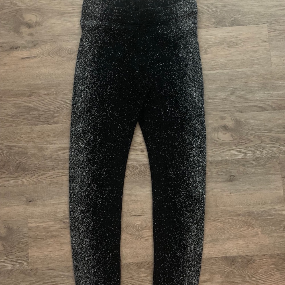 Black and white leggings